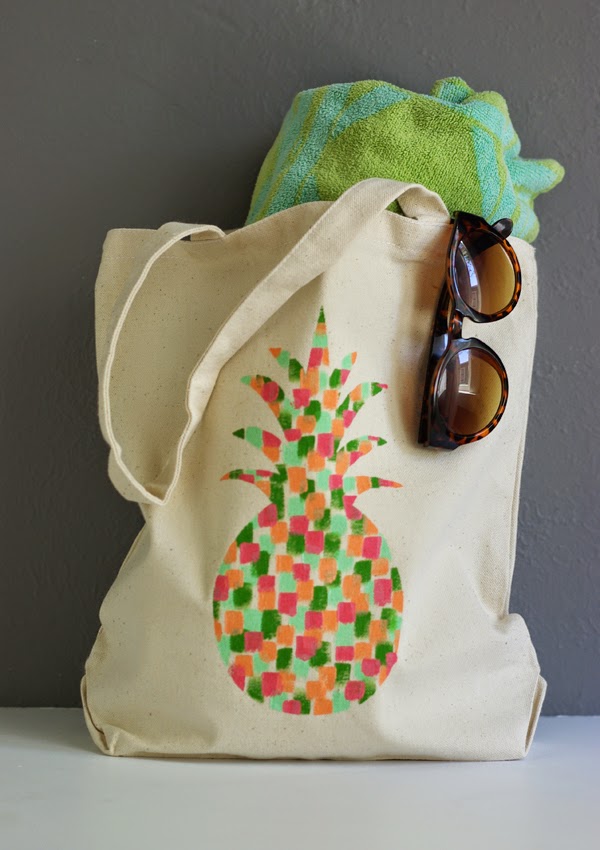 DIY Painted Summer Tote Bags