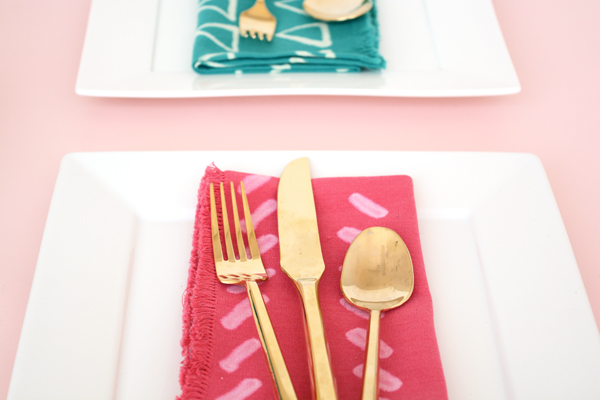 DIY Bleach Pen Patterned Napkins