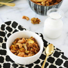 Night Cereal – Curry Coconut Cashew Granola
