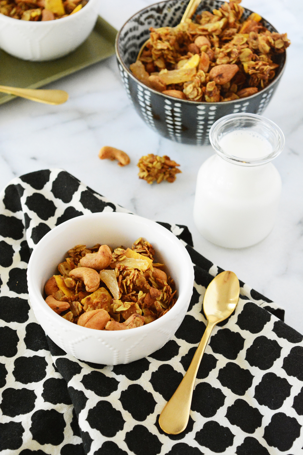 Curry coconut cashew granola. A sweet and spicy 'Night Cereal'.