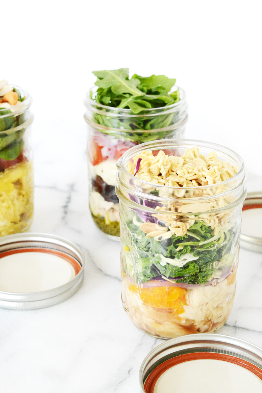 Salad in a jar - three recipes to make ahead and have lunch ready for a whole week. 