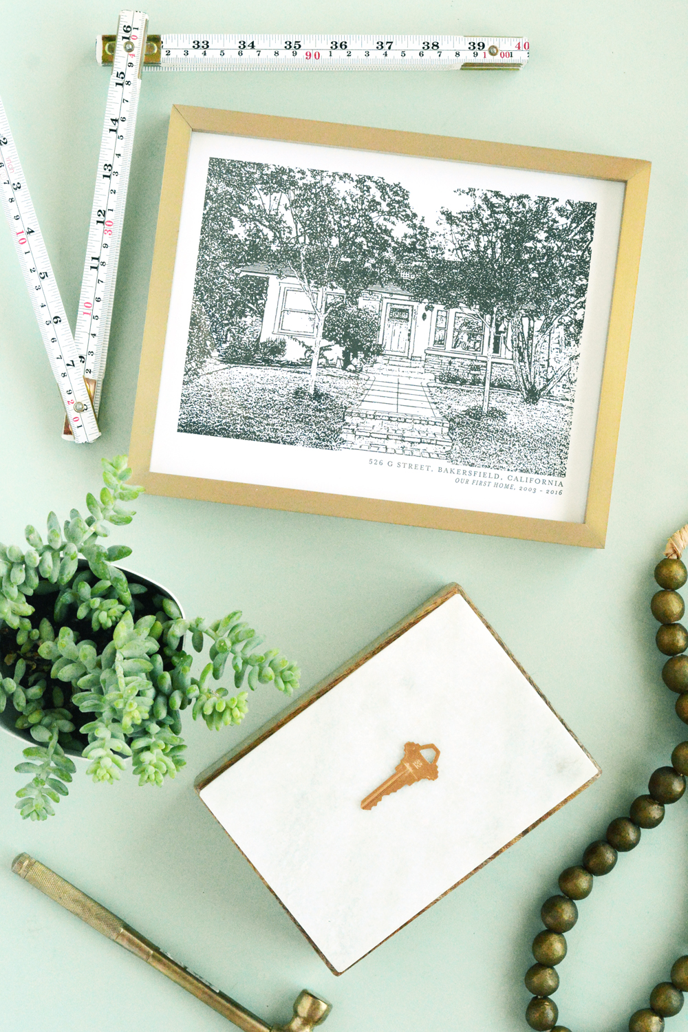 DIY Keepsakes from your home to take with you when you move. 
