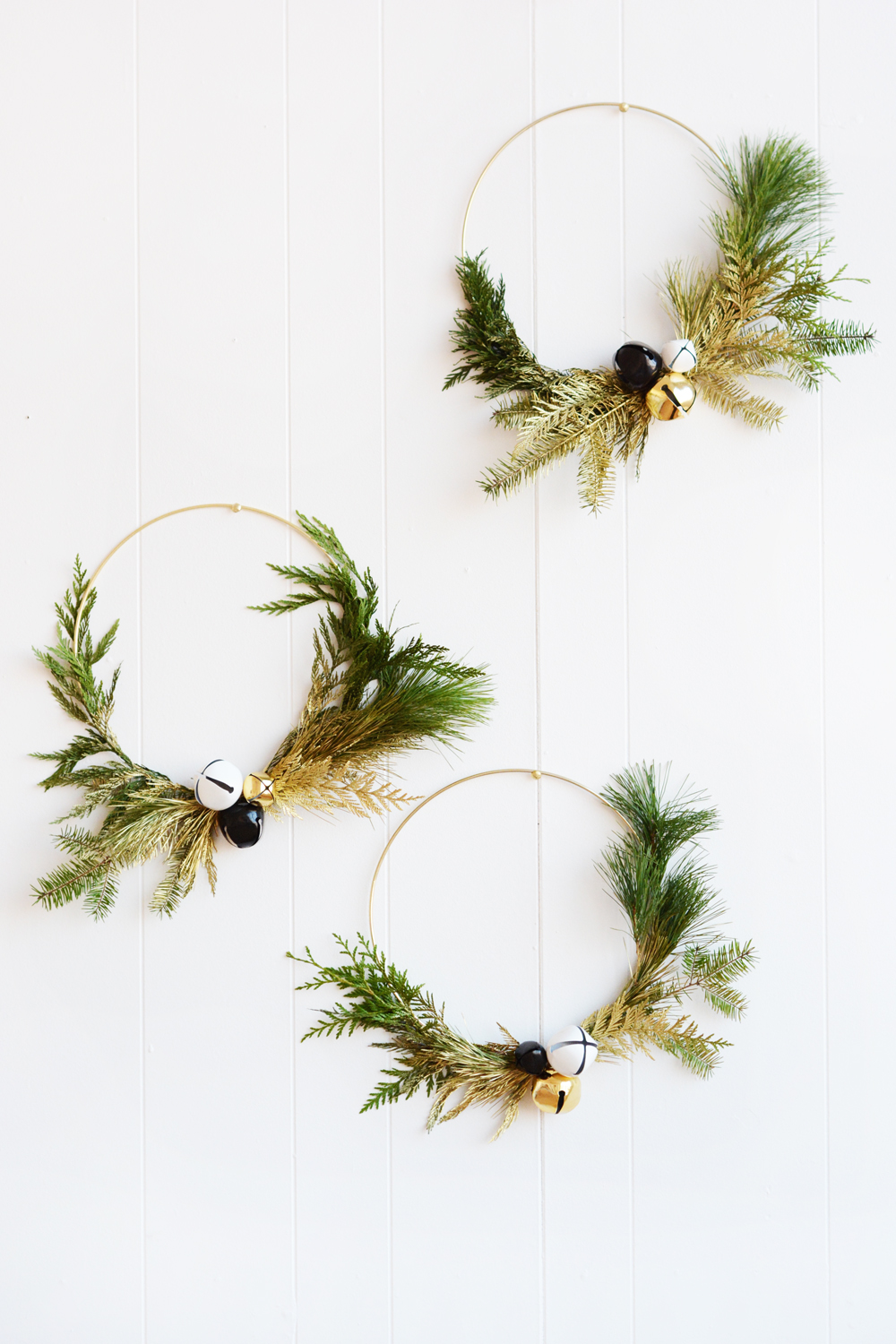 DIY Touch of Gold Modern Wreaths - Oleander + Palm