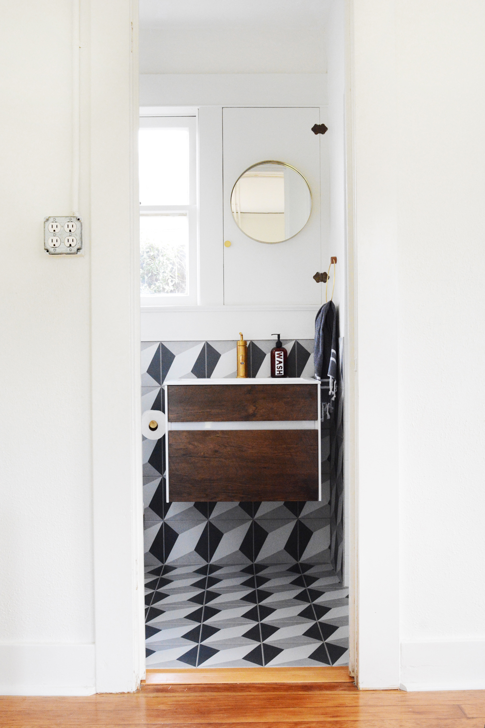 Guesthouse Bathroom Reveal - modern patterns and vintage touches create a bold bathroom. 